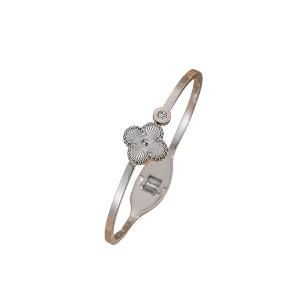 Ella Bangle