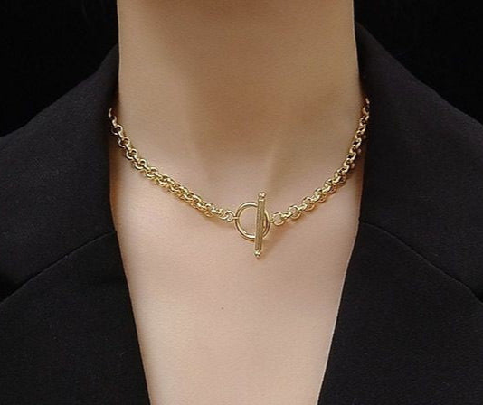 Olivia Toggle Chain